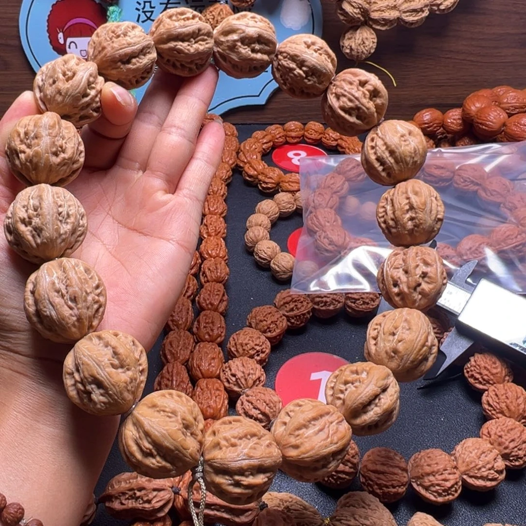 孤***闻吊坠文玩核桃野生小核桃28加