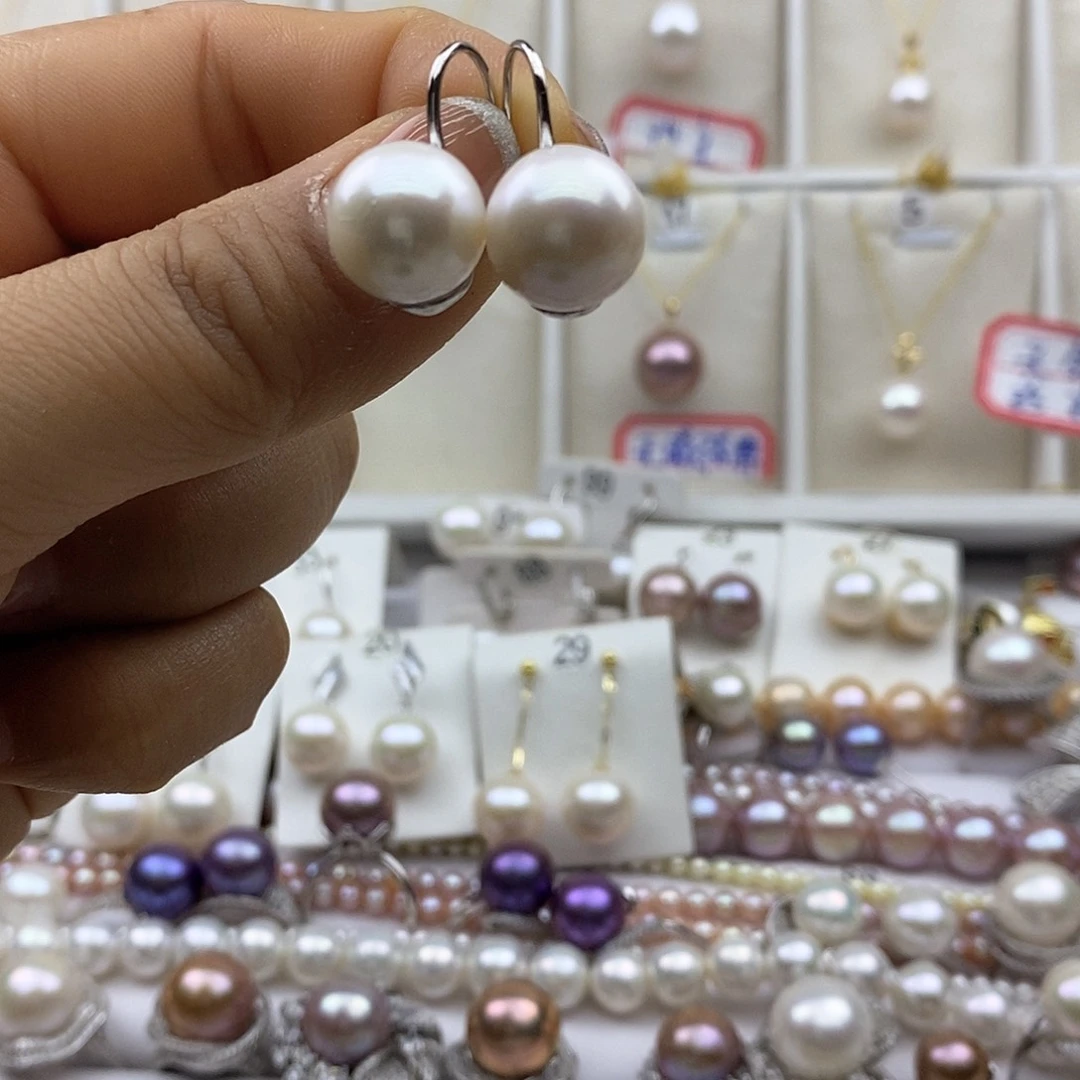 淡水珍珠吊坠(赠链)银S925镶嵌S***王