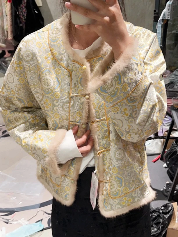 福寿四合如意纹宋锦加棉外套