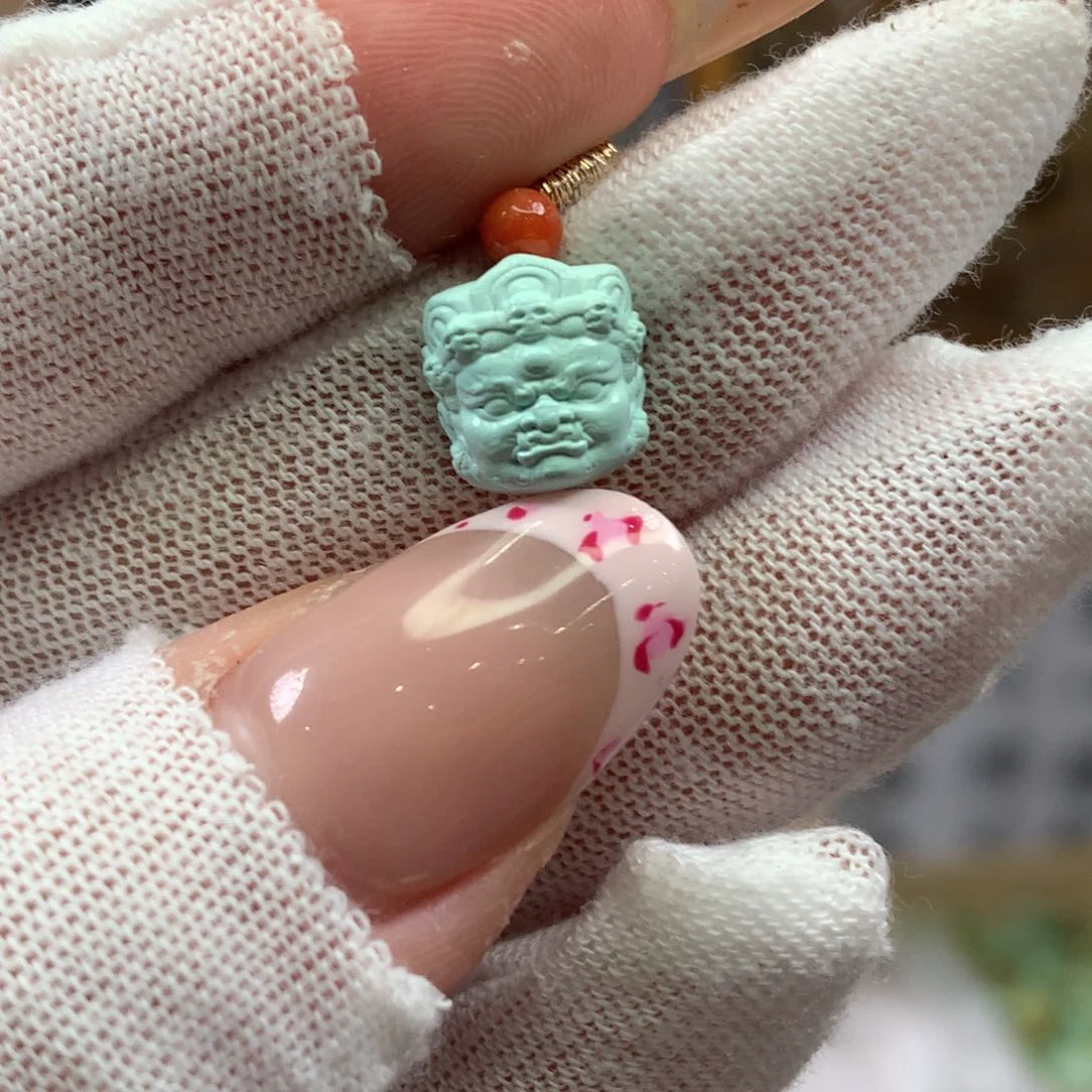 绿松石未镶嵌挂件