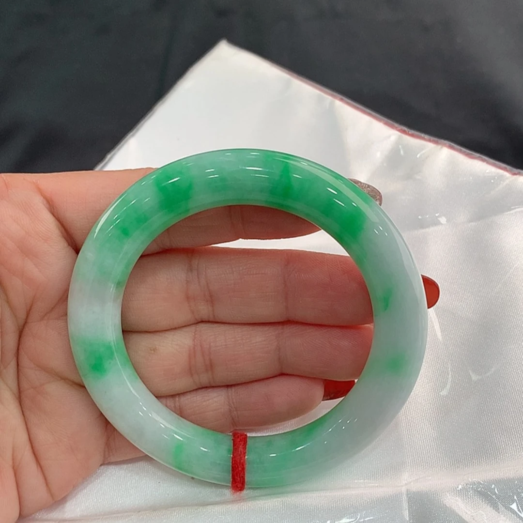 【闪购商品】翡翠手镯未镶嵌圆54