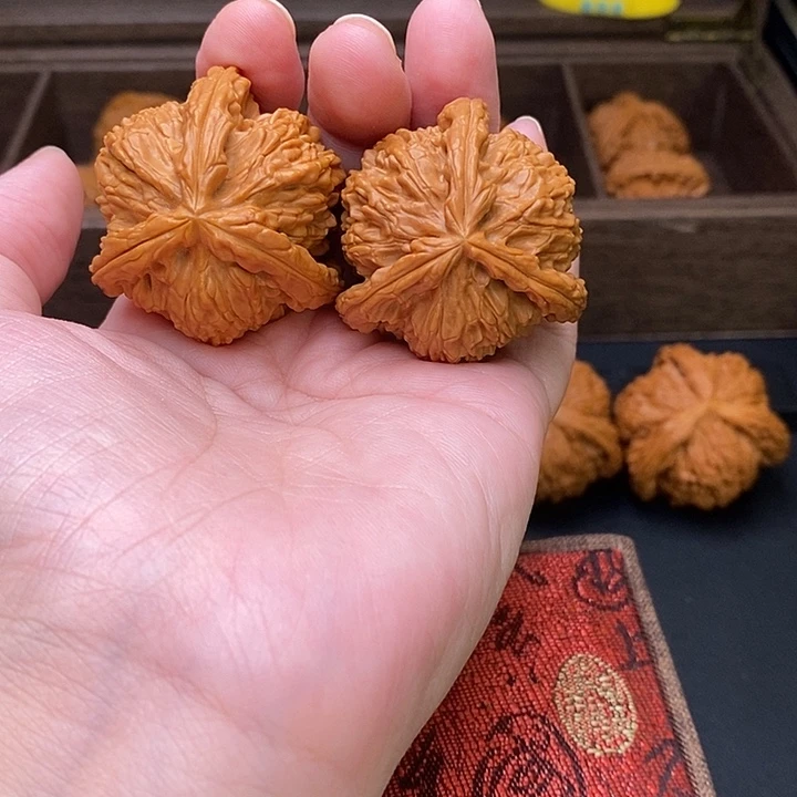 Z***s把件文玩核桃白奔