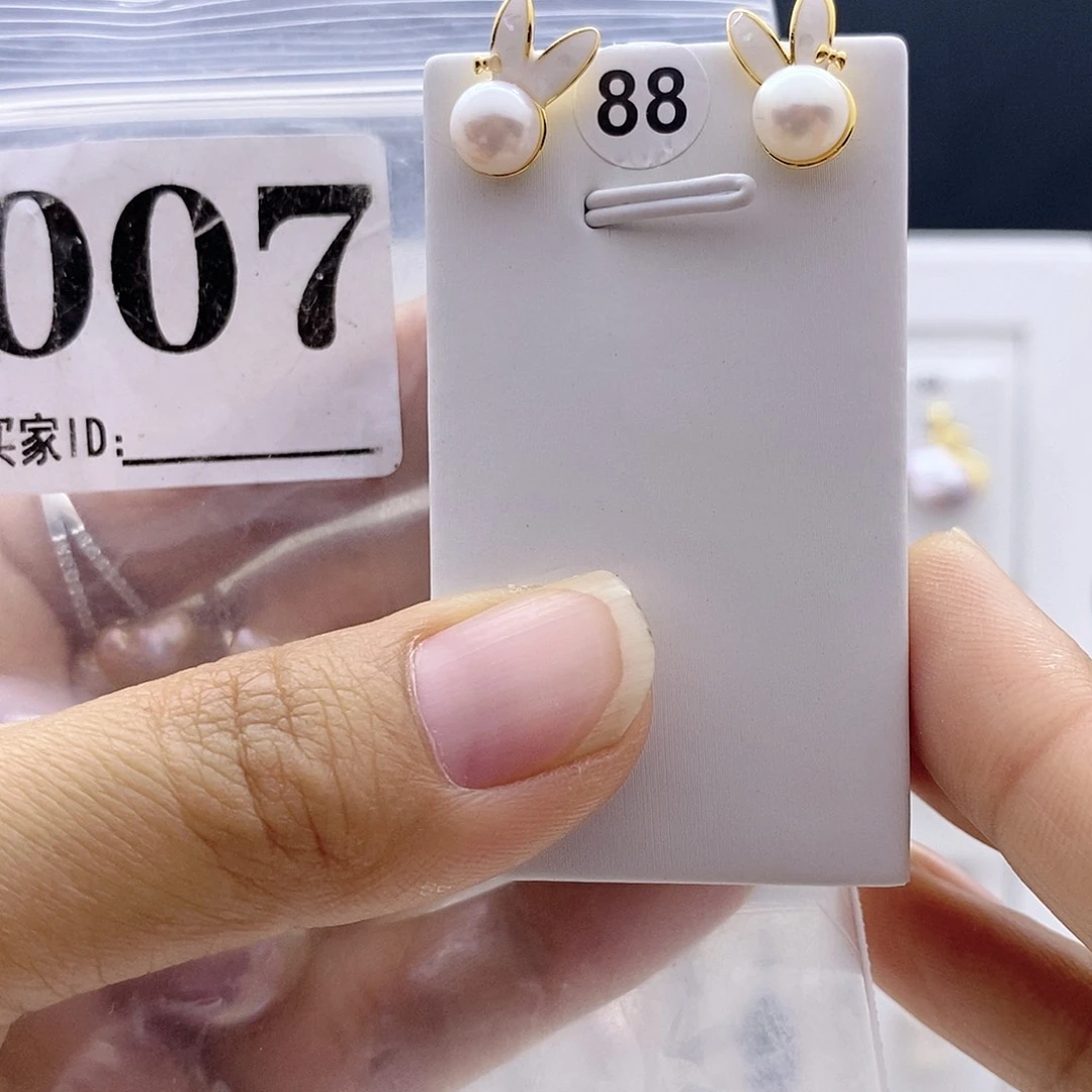 钛钢颈饰淡水珍珠