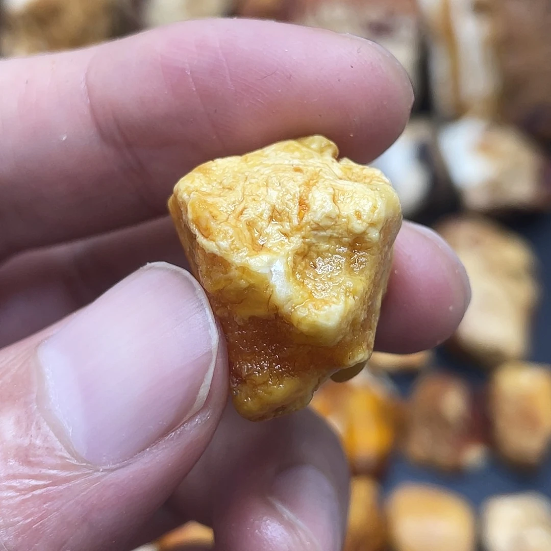 定制琥珀未镶嵌定制