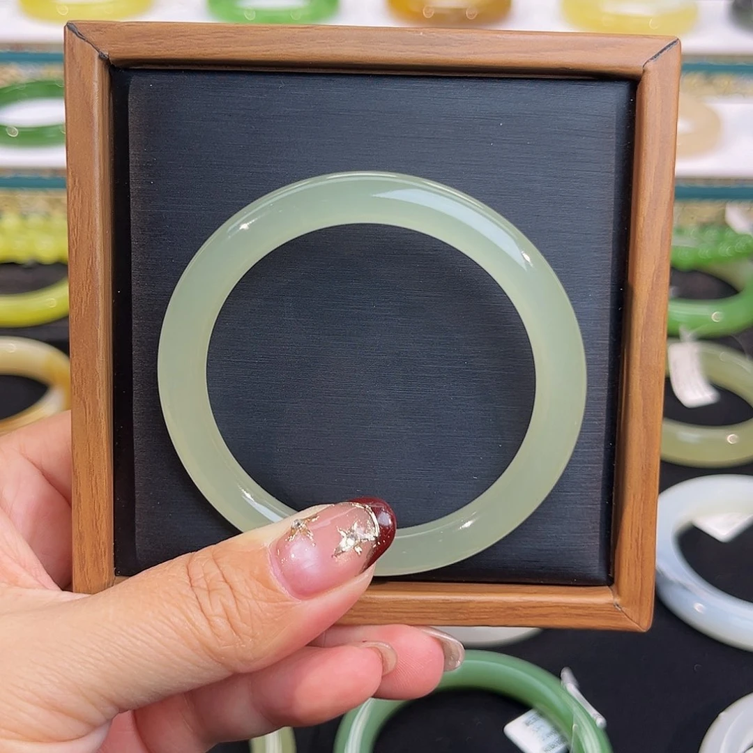 未镶嵌手镯和田玉-高冰晴手镯