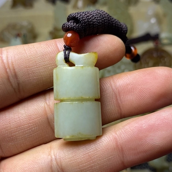 和田玉挂件未镶嵌