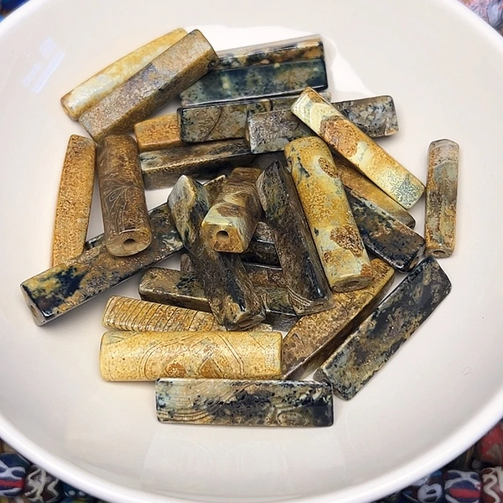 颈饰玻璃玛瑙5米一个