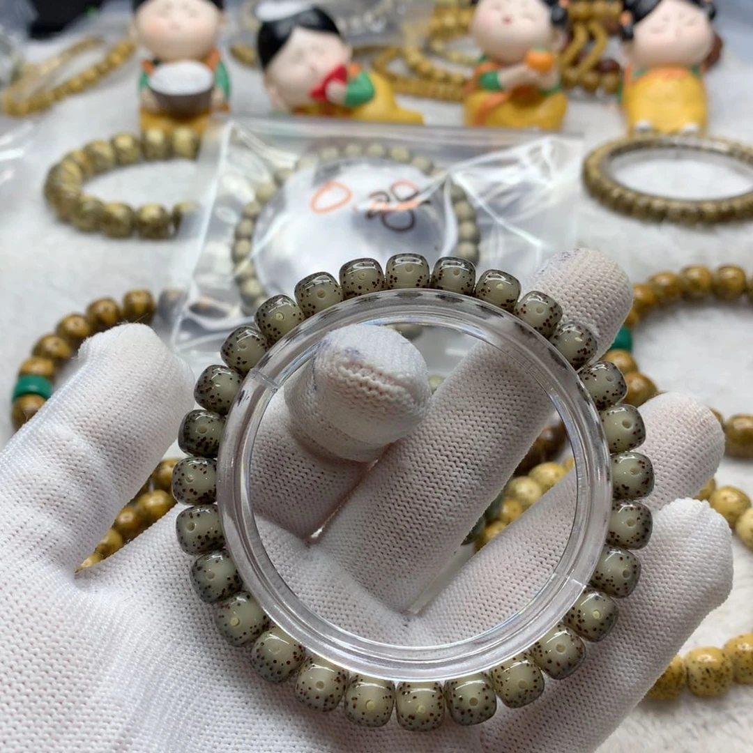 星月菩提吊坠1123568888888800