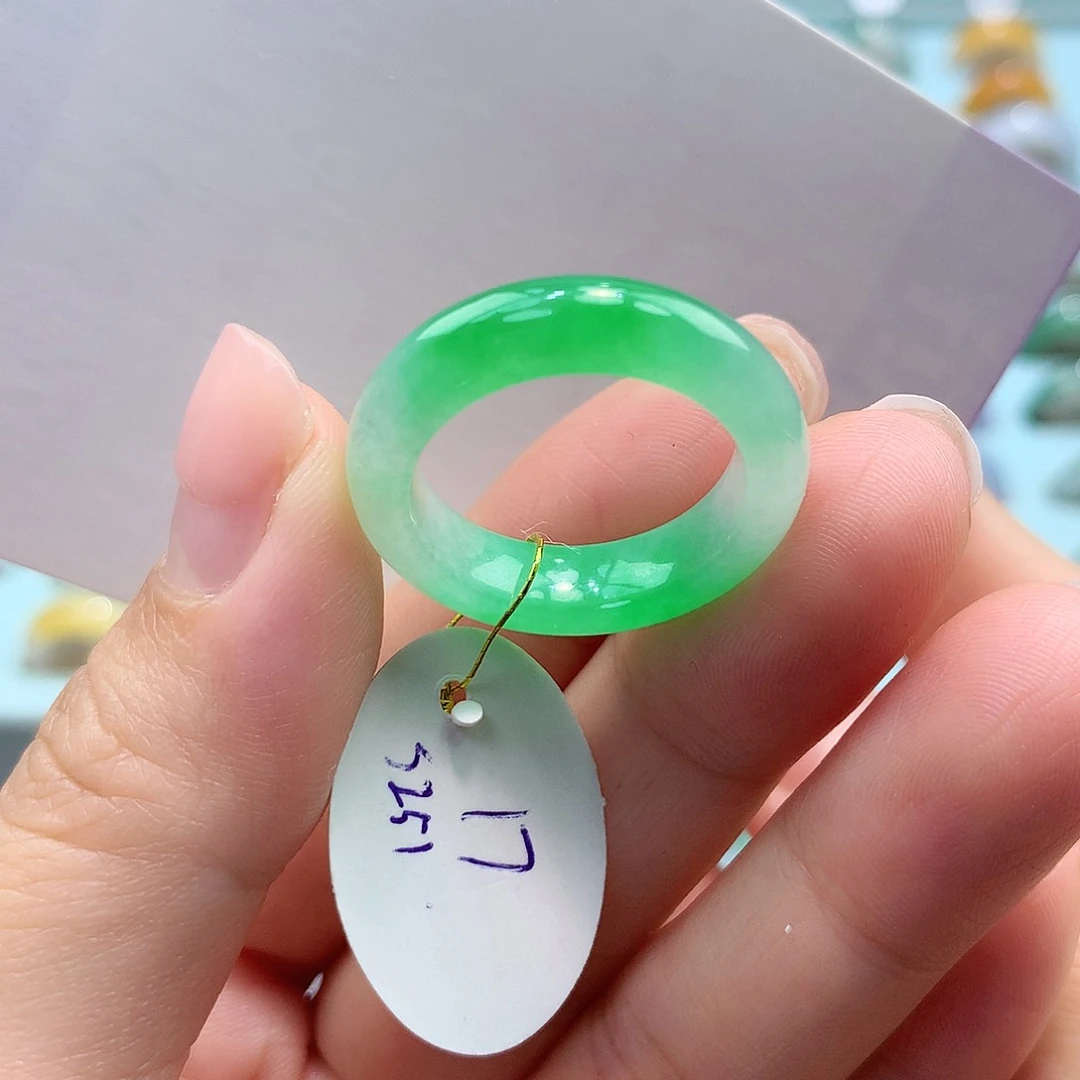 未镶嵌戒指翡翠17圈