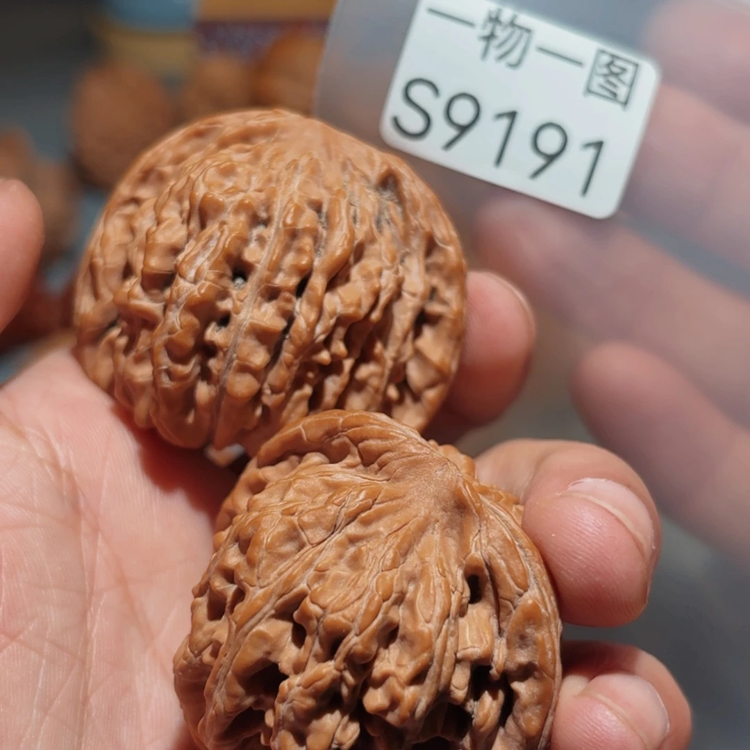 文玩核桃把件汉高楼