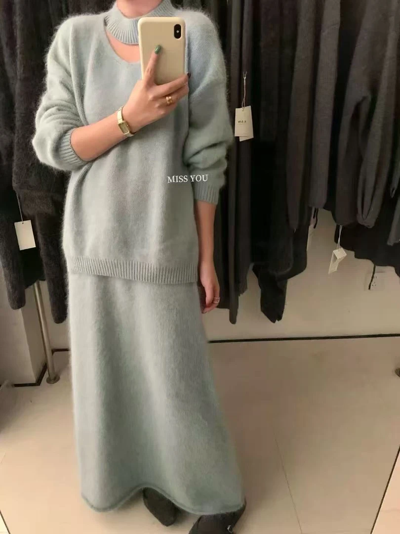 【KK专属】秋冬季气质挂脖镂空毛衣配半身裙两件套装