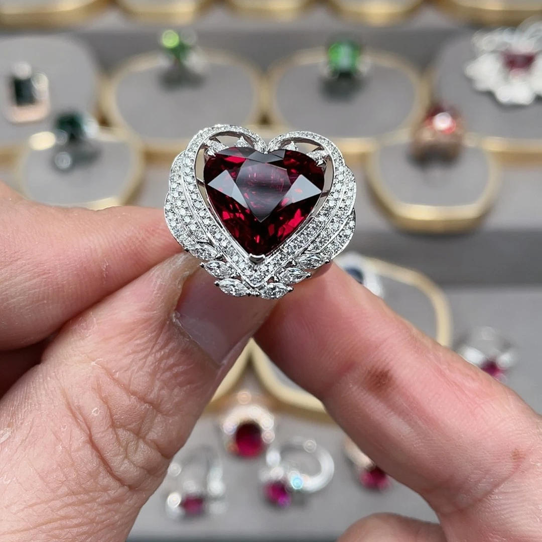 碧玺戒指18K金镶嵌8.85ct