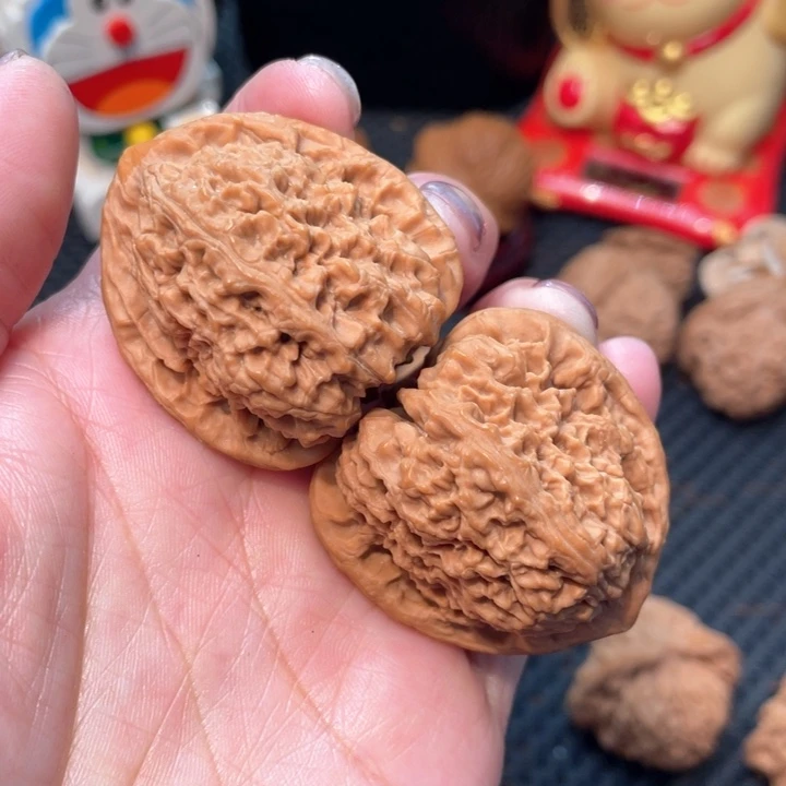 文玩核桃把件南疆石3.9微修