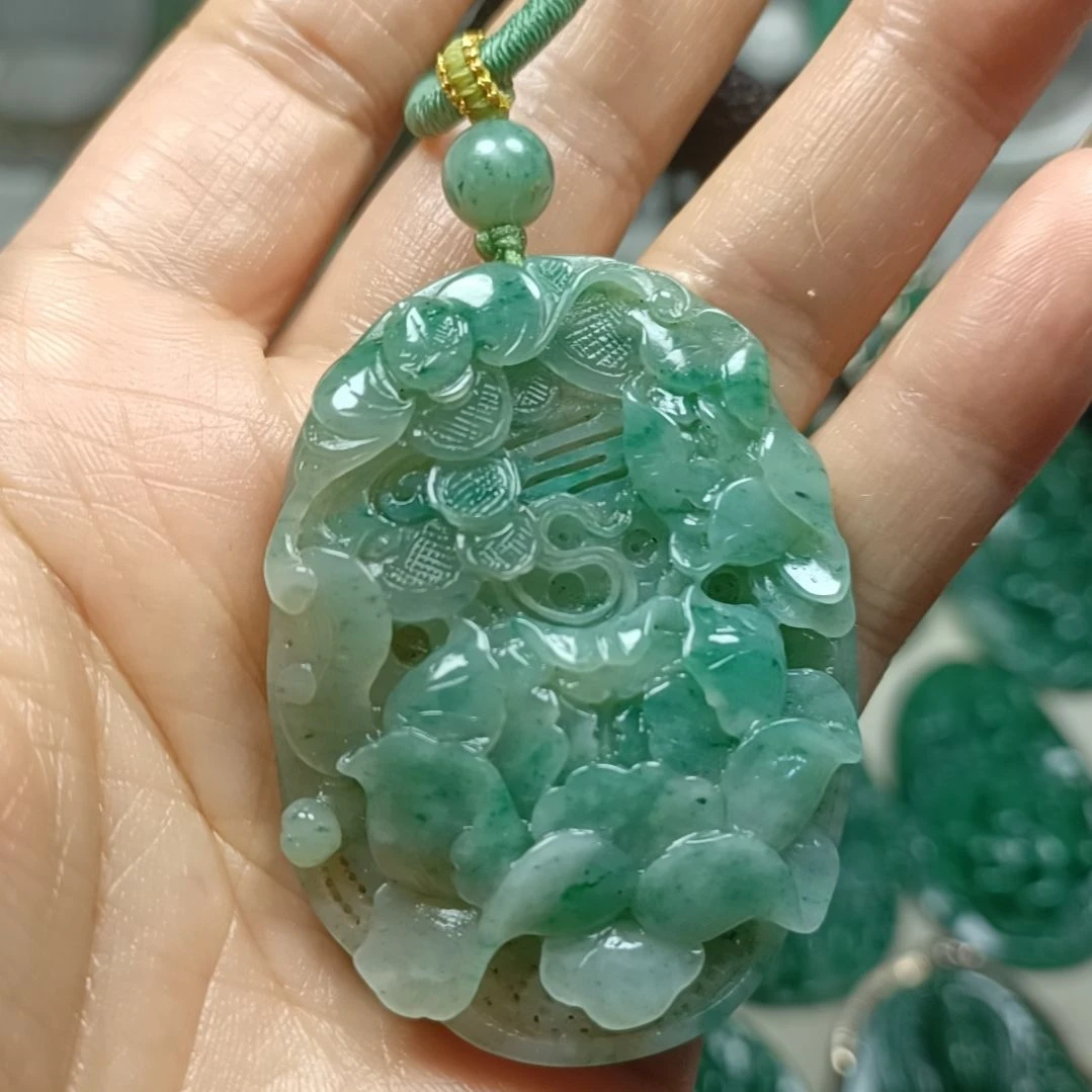 独山玉未镶嵌花开富贵