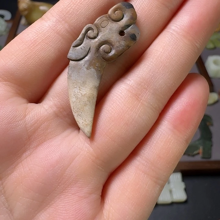 和田玉（糖玉）未镶嵌挂件