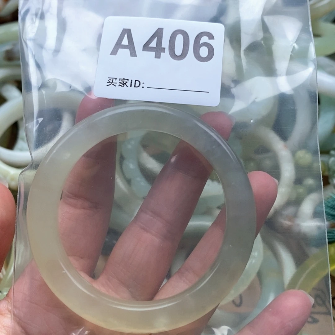 蛇纹石玉未镶嵌手镯手镯