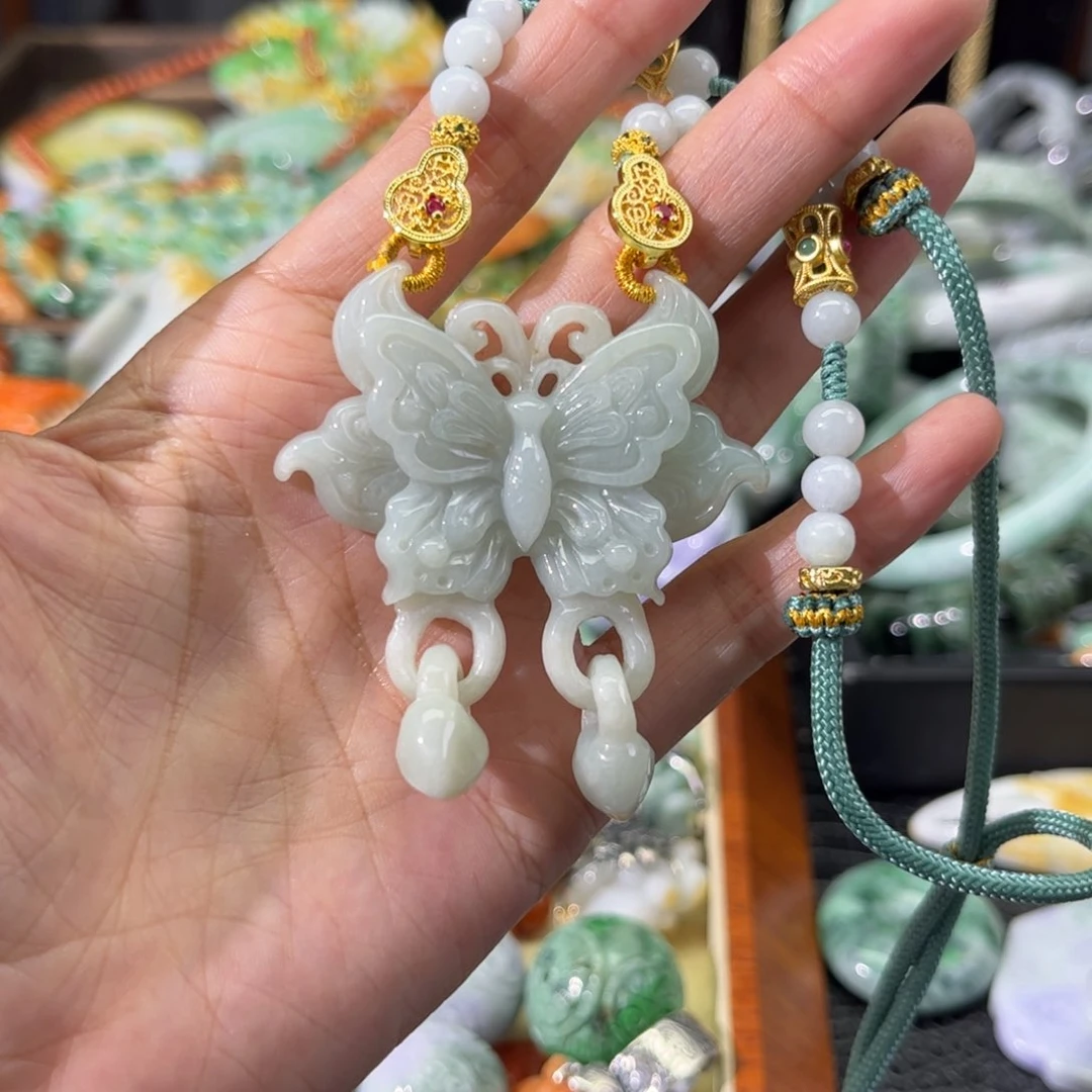 翡翠颈饰未镶嵌张*喵待编款