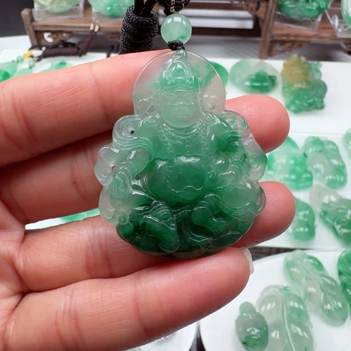 石英质玉颈饰未镶嵌