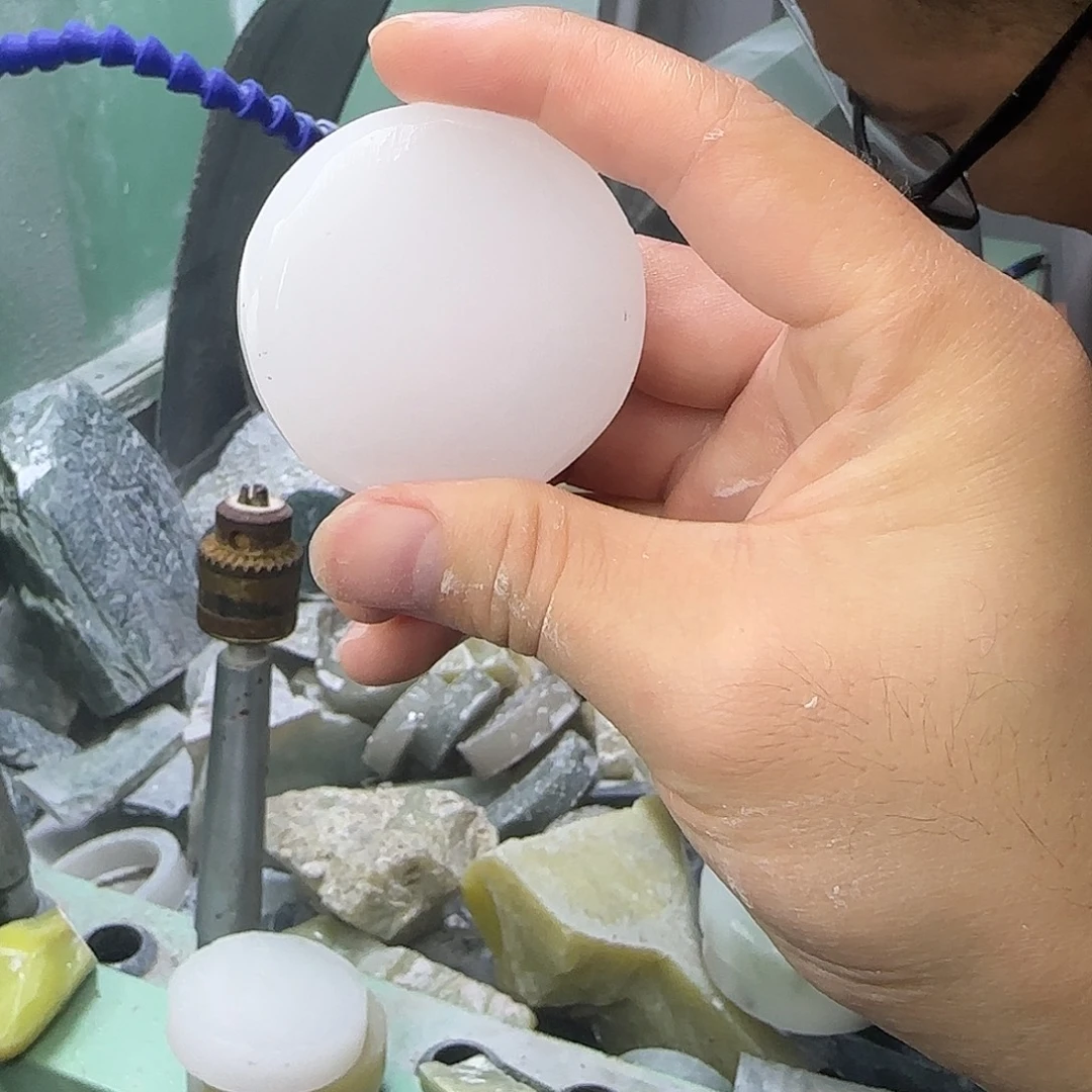 石英质玉未镶嵌原石