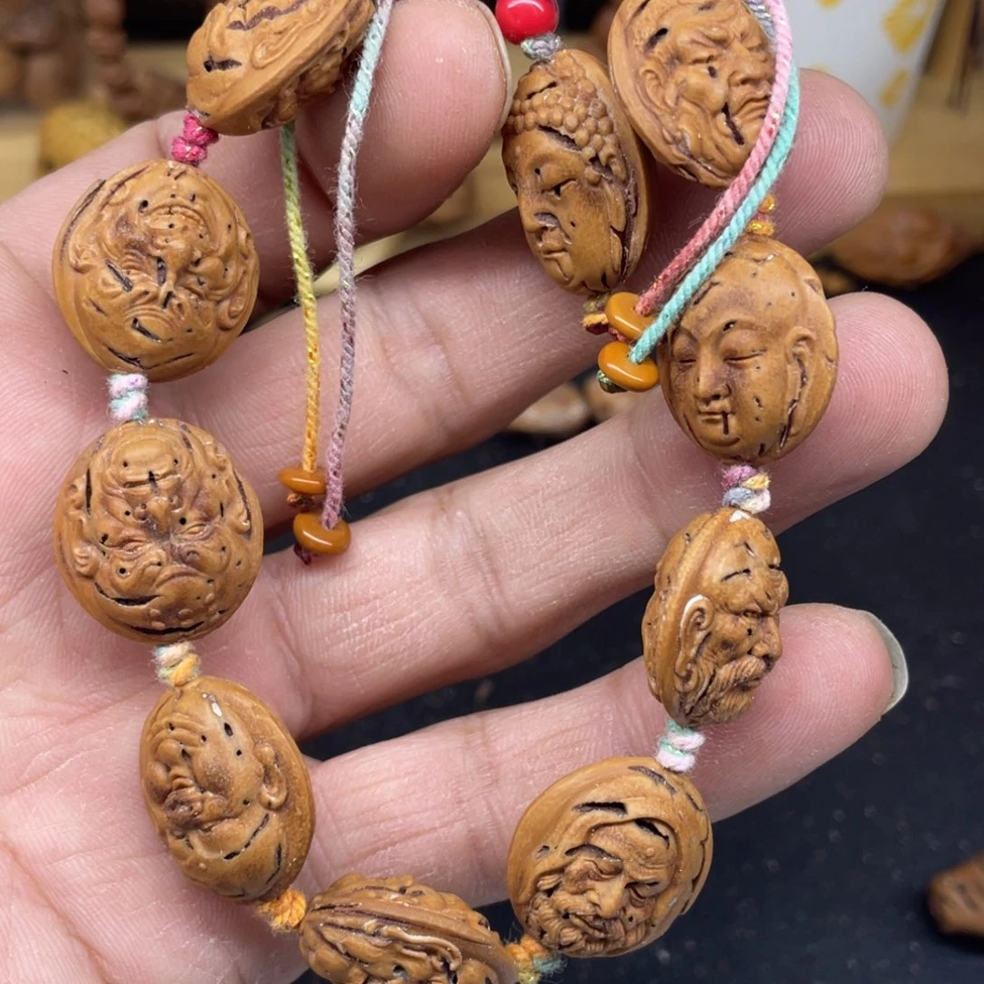 桃核雕刻双面罗汉