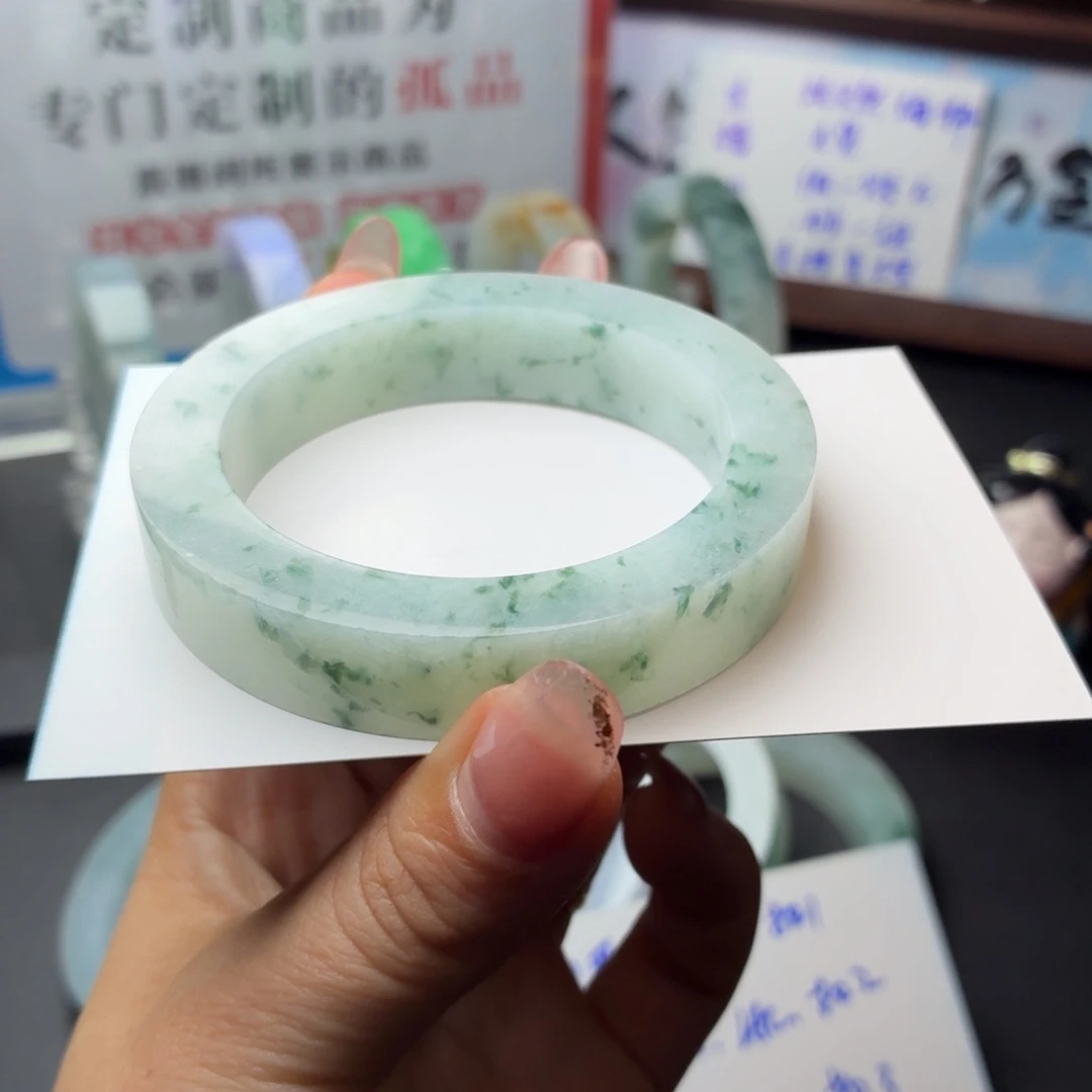 仙***泪定制翡翠未镶嵌翡翠