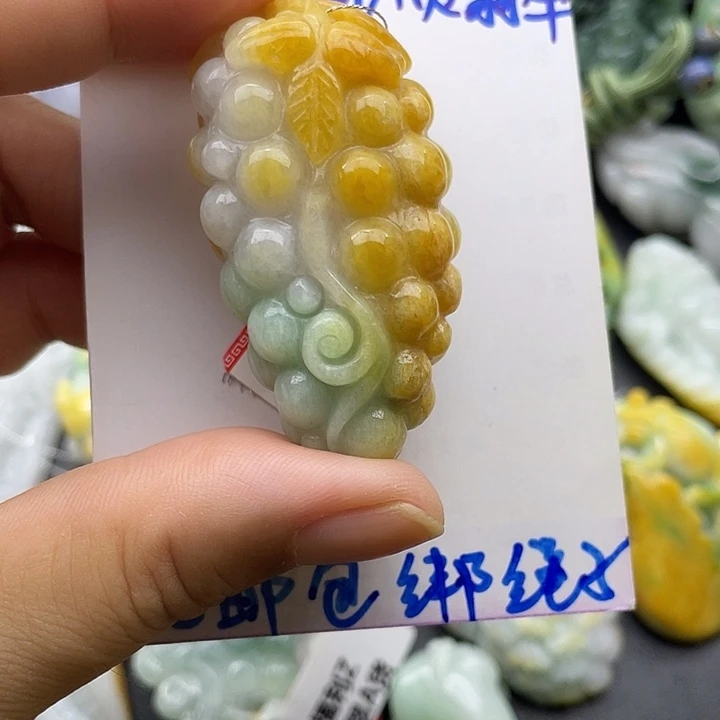 颈饰未镶嵌翡翠天然翡翠