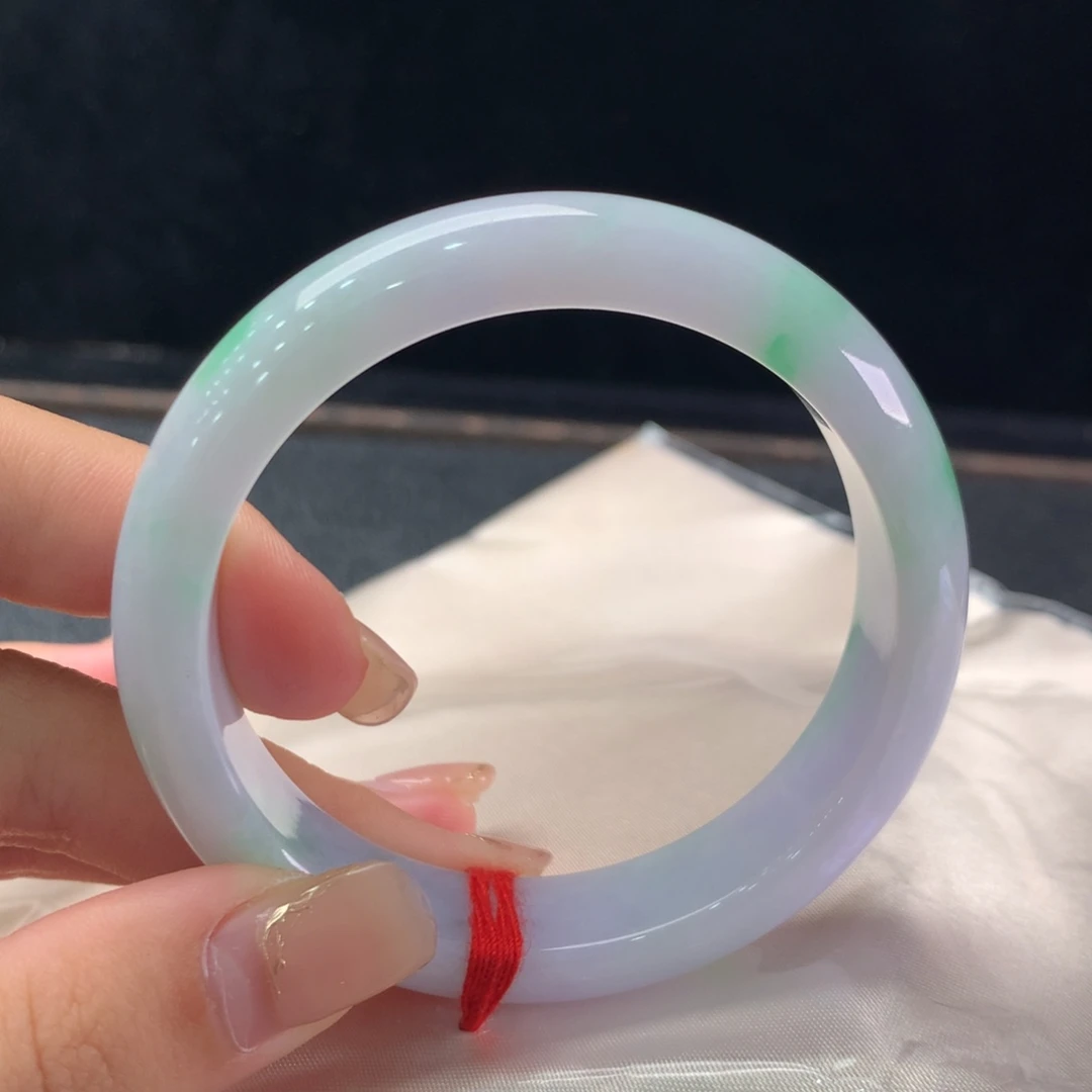 翡翠未镶嵌手镯缅甸A货翡翠 春彩阳绿52 53