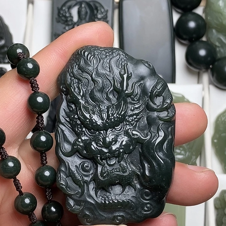 和田玉（青玉）未镶嵌颈饰