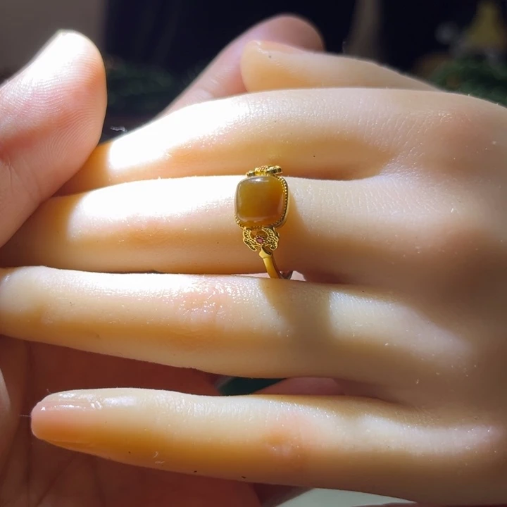 和田玉（糖玉）戒指银S925镶嵌