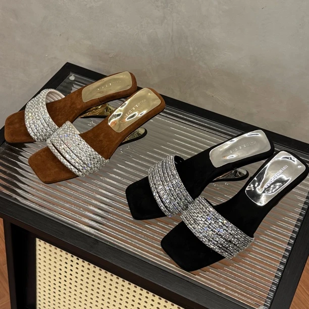 法式高跟中跟方头水钻一字带凉鞋外穿女鞋细跟女士夏季露趾