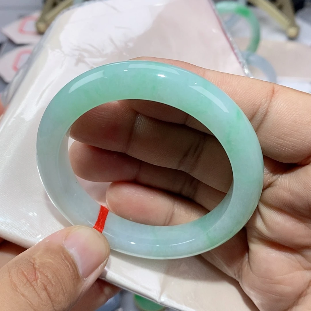 【闪购商品】未镶嵌手镯翡翠