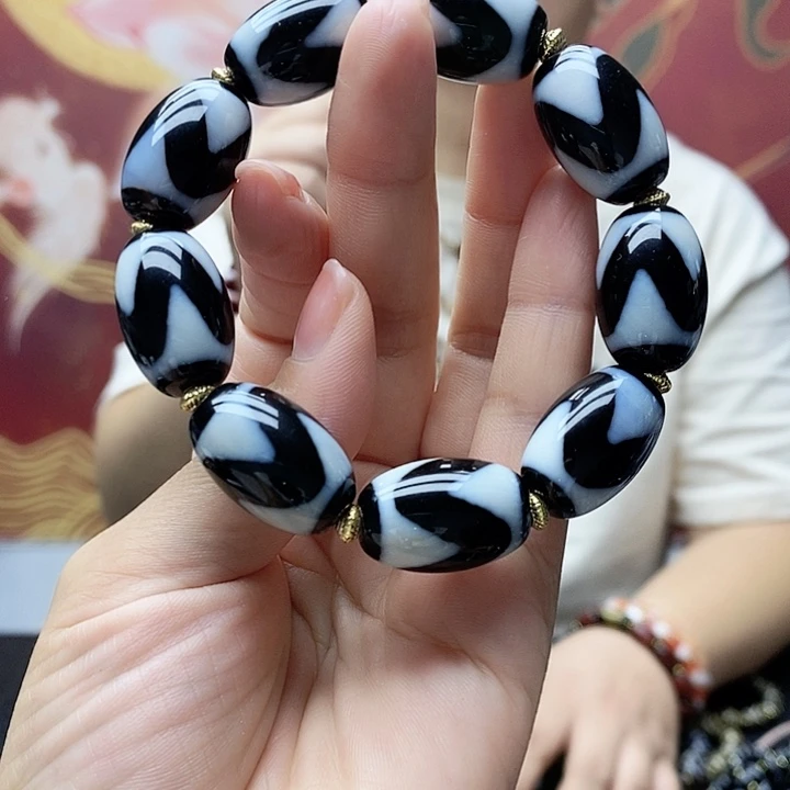 玛瑙/玉髓颈饰合金