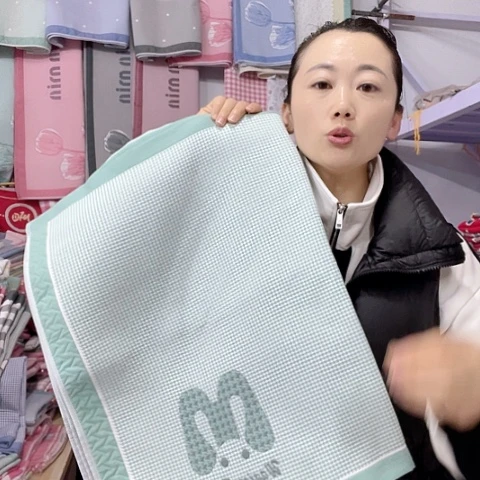 棉特价绿色大字母