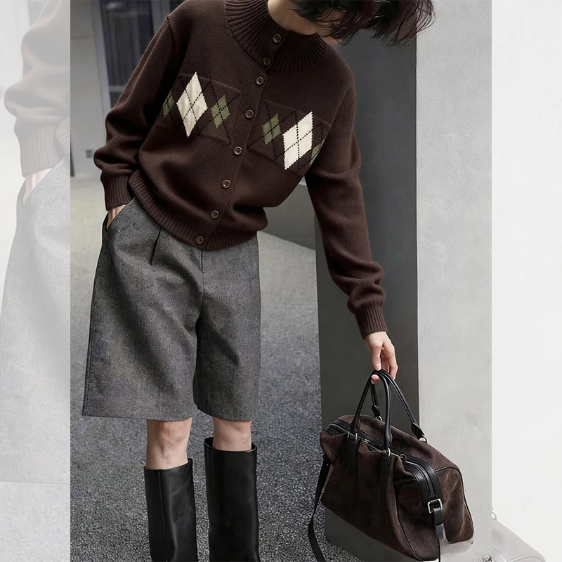 独特漂亮棕色菱格内搭针织小衫毛衣女装秋冬洋气休闲外穿开衫上衣