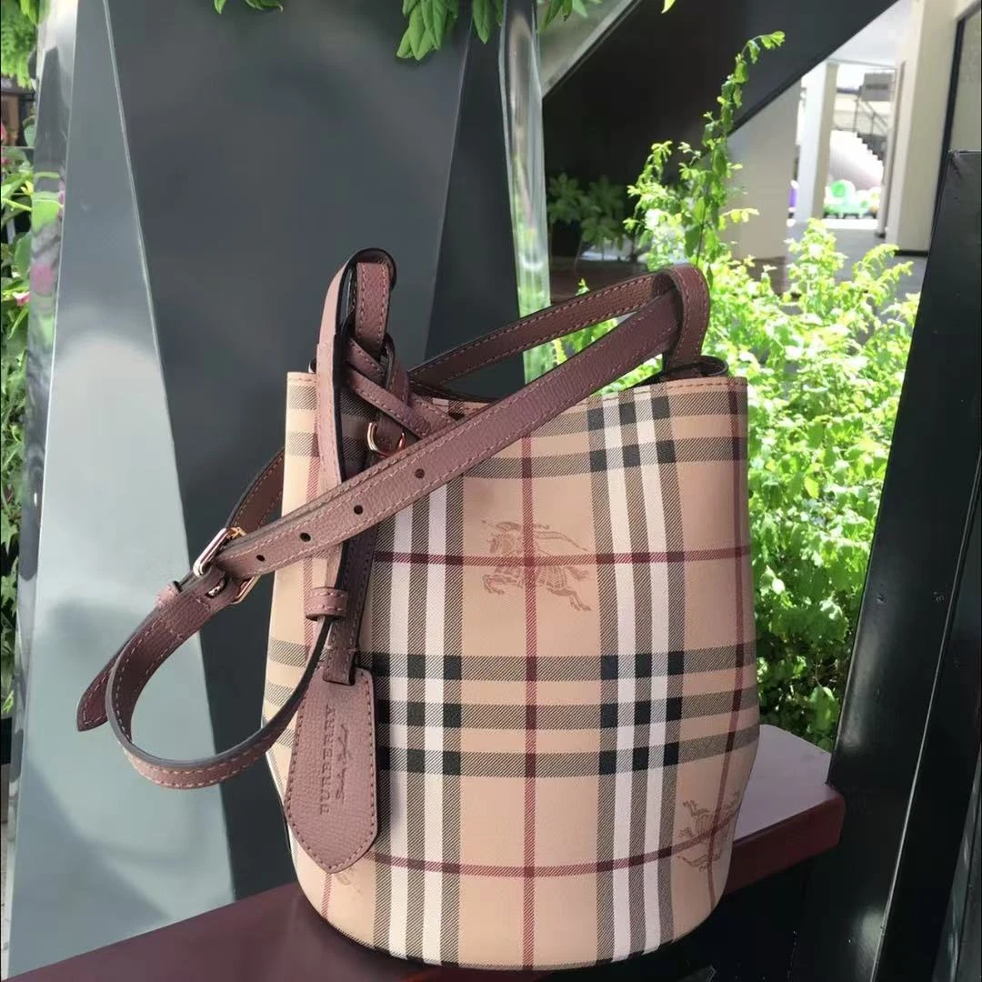 99新 BURBERRY/博柏利 博柏利/单肩包/1670