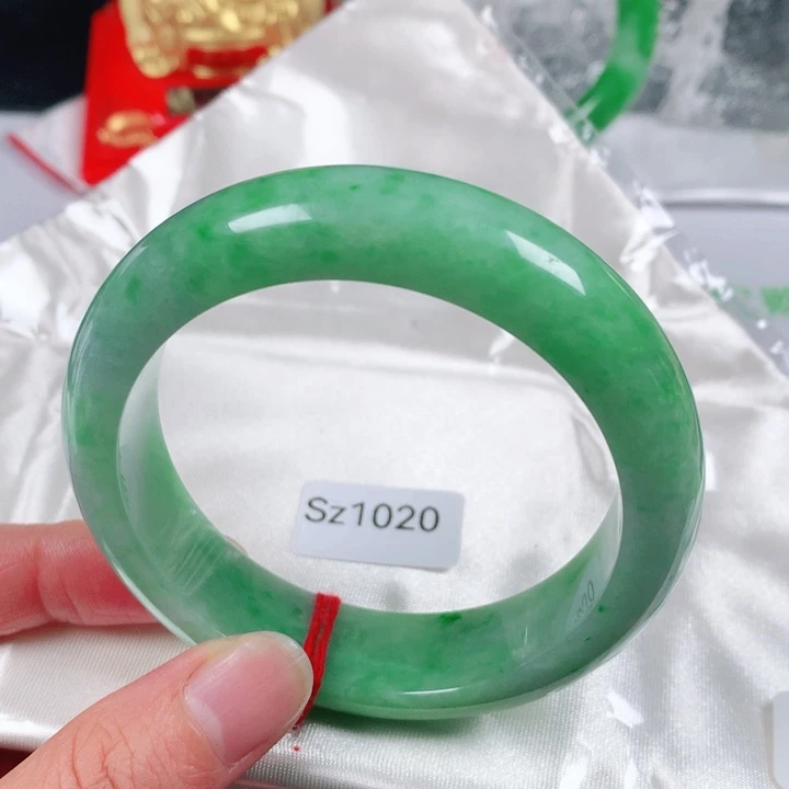 未镶嵌手镯翡翠   编号Sz1020 正圈58（宽15+）