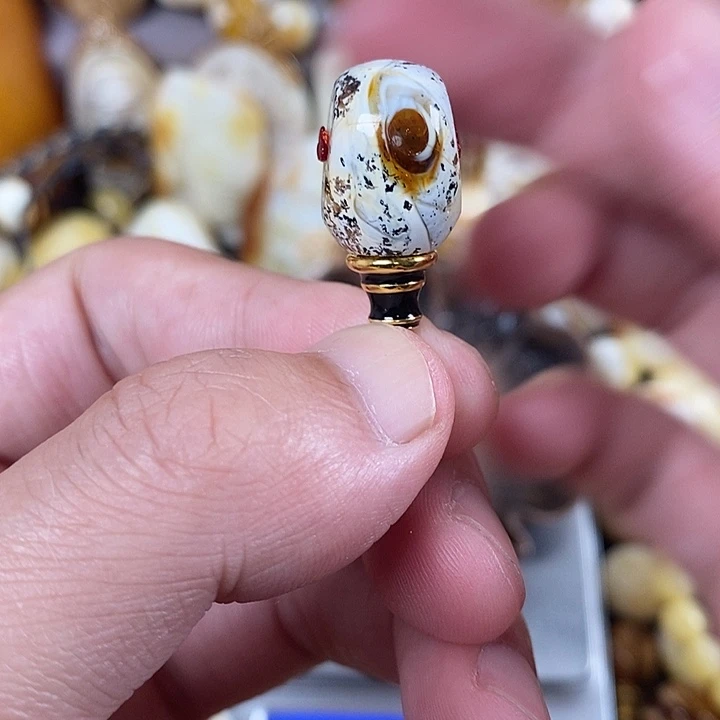 开***奇琥珀未镶嵌裸石我