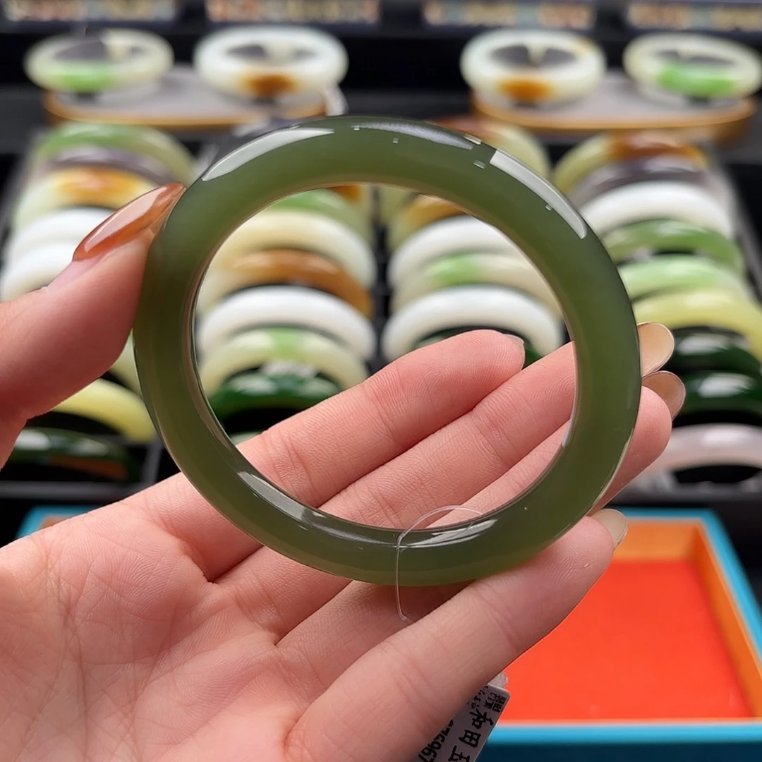 和田玉未镶嵌手镯55.5