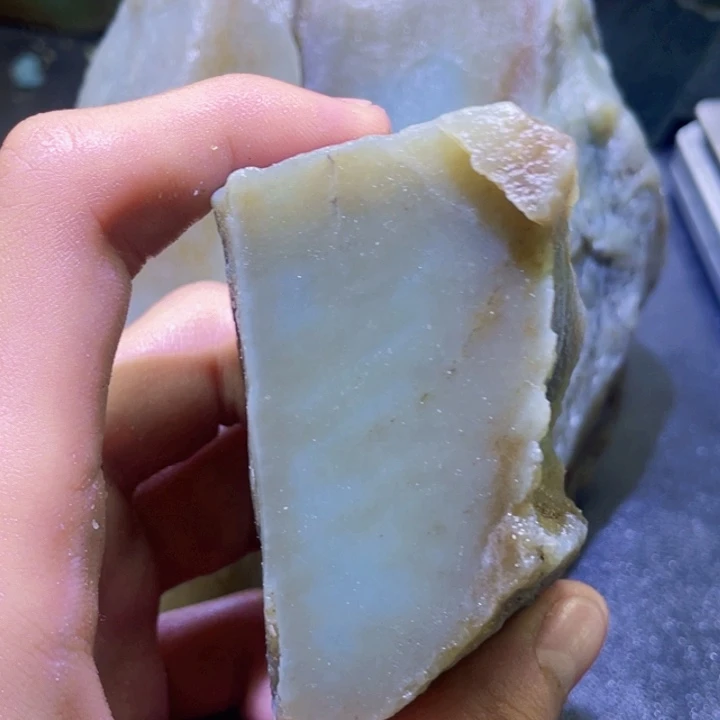 和田玉未镶嵌珠宝半成品