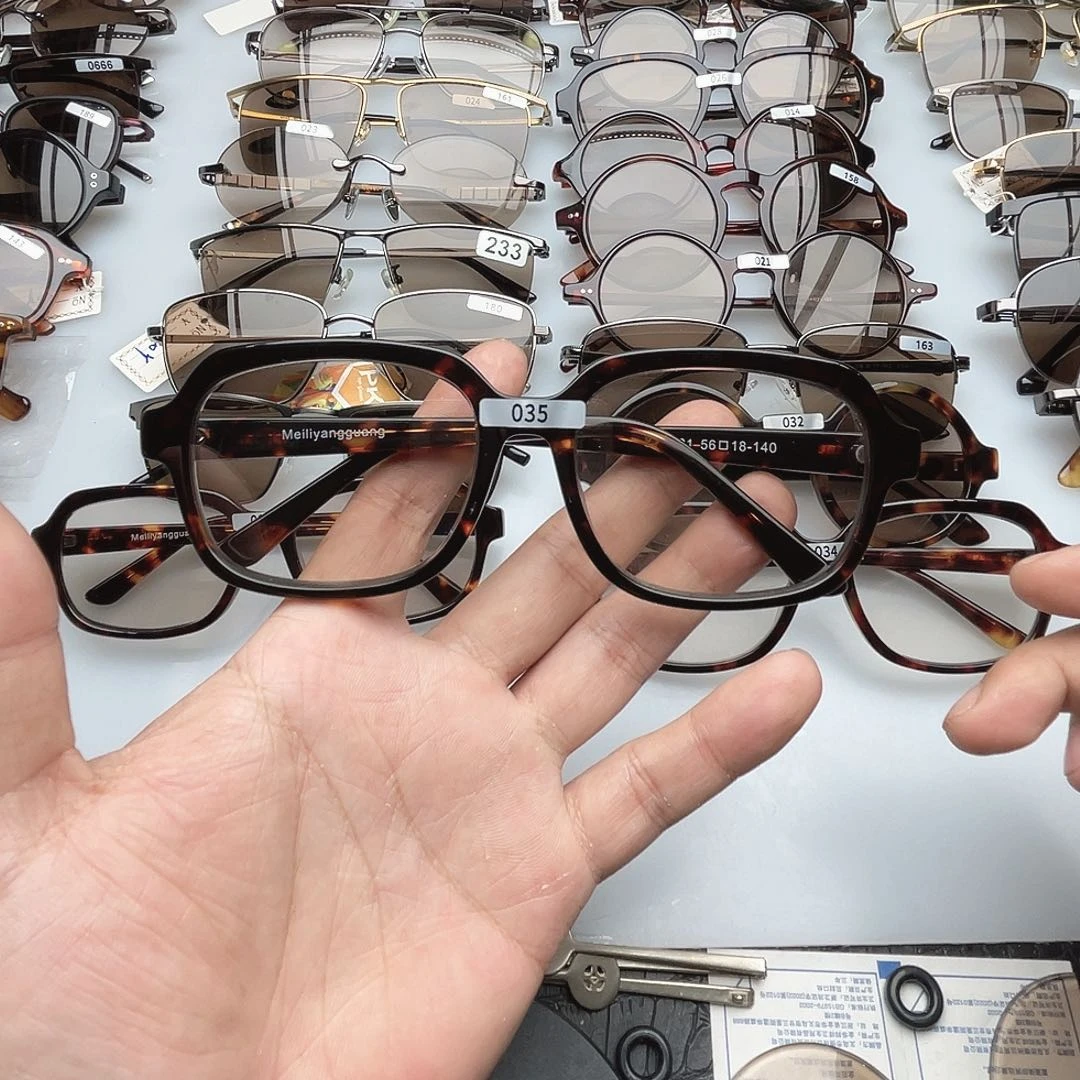 平面款天然水晶石头镜方圆款浅茶色