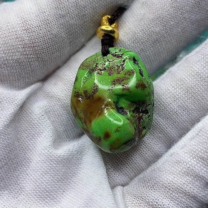 绿松石未镶嵌天然原矿 地大质检