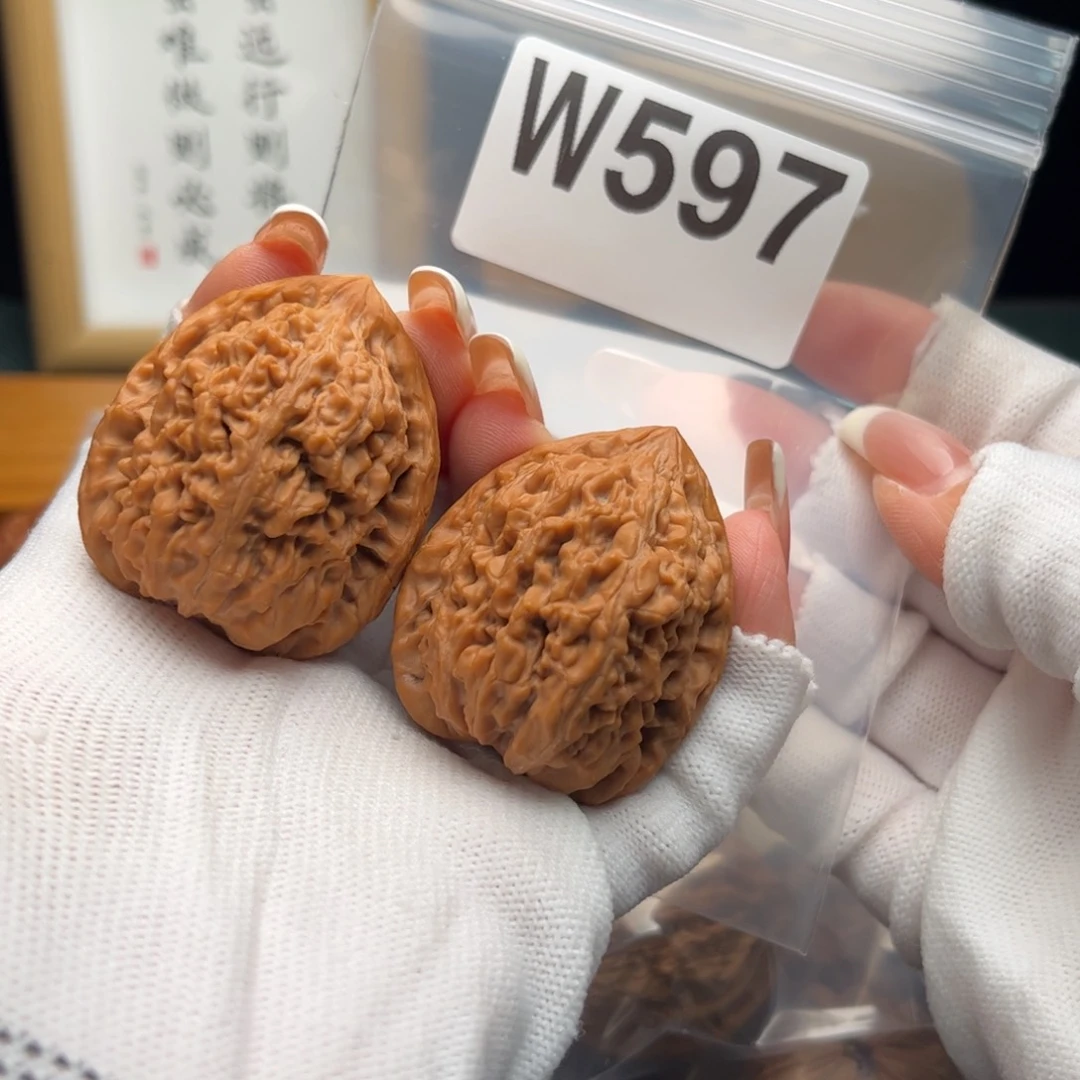 文玩核桃把件38蚂蚁王w 597