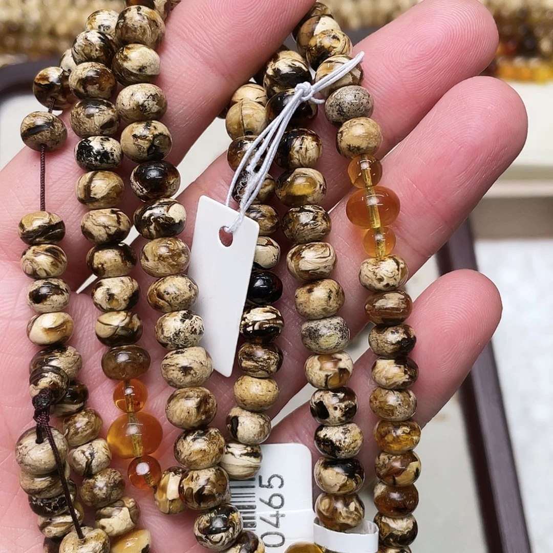 未镶嵌琥珀裸石七70465