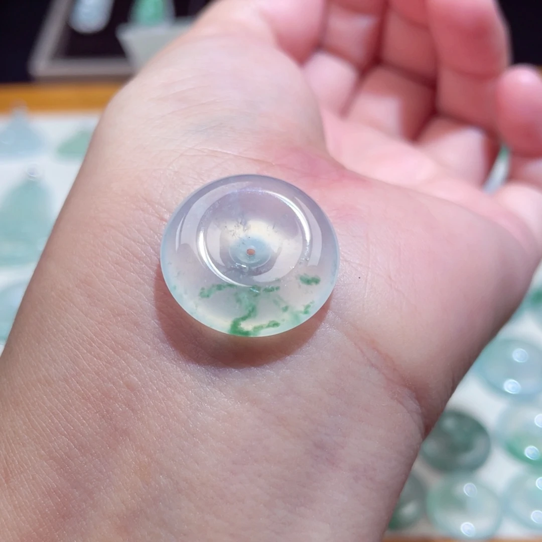 颈饰未镶嵌翡翠扣子