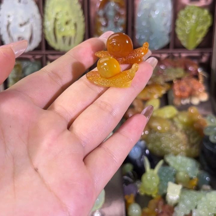 蛇纹石玉合金颈饰安*?