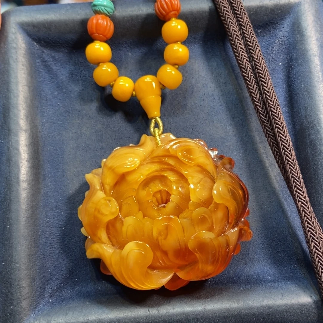 琥珀颈饰未镶嵌蜜蜡