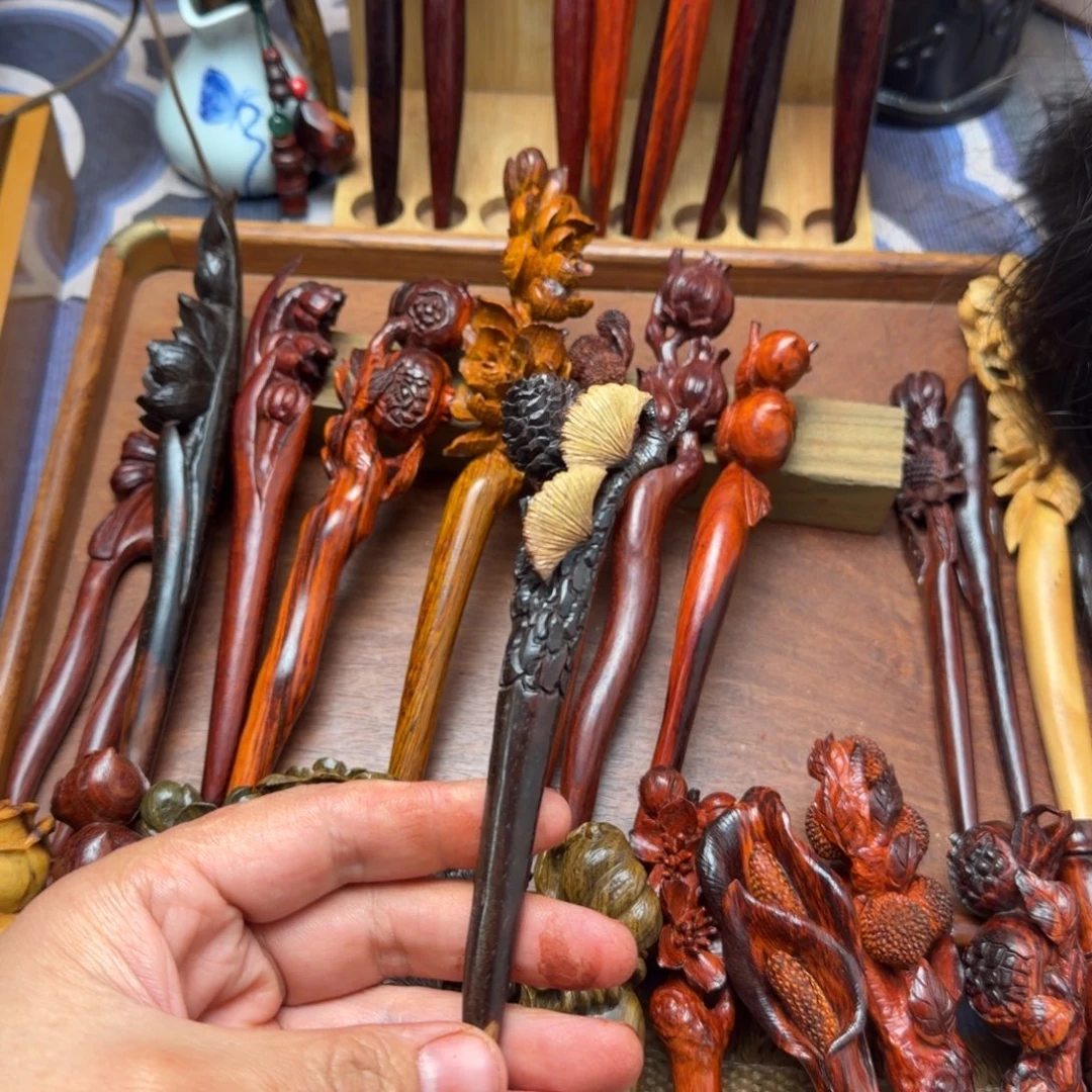 上***6檀香紫檀（小叶紫檀）酸枝松果