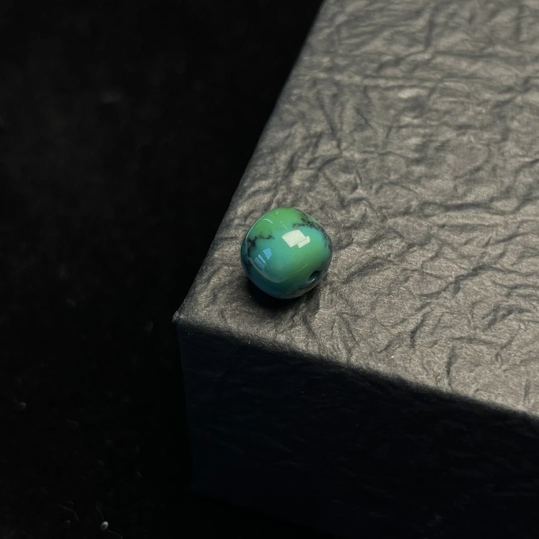 原矿绿松石网花老型 9.5x8.5mm 全品无暇