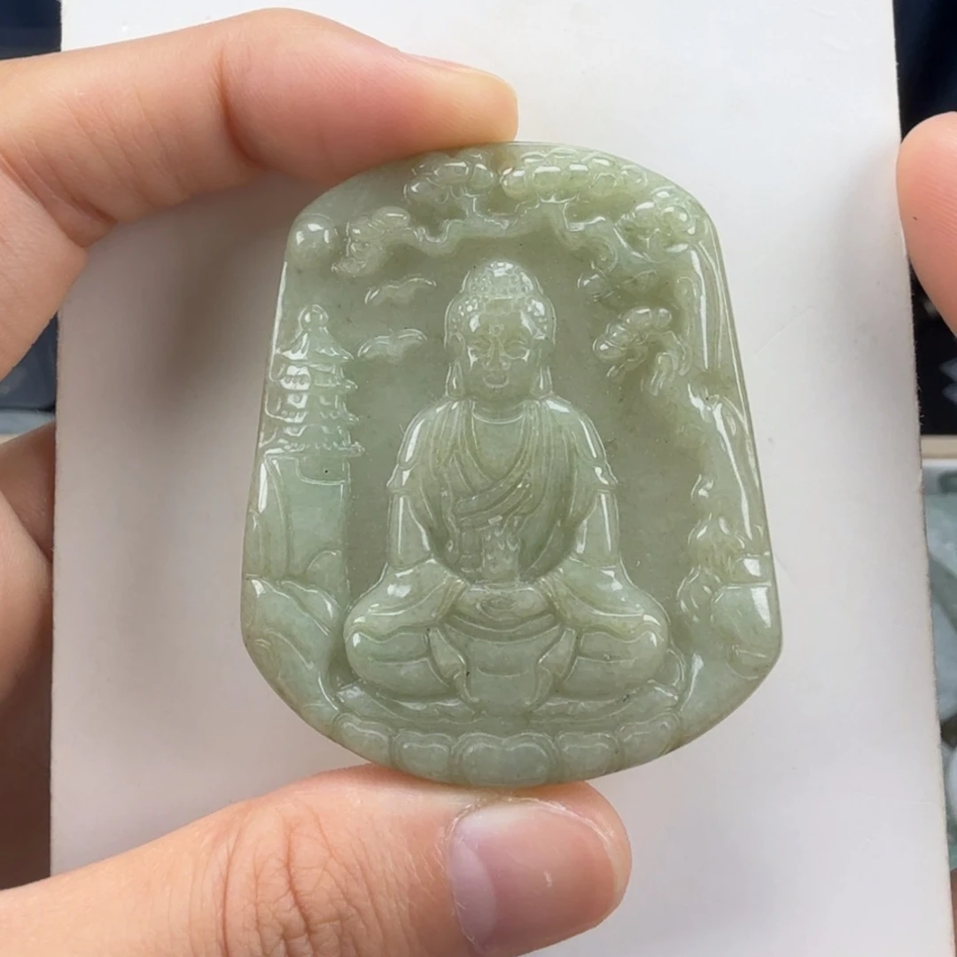 翡翠挂件未镶嵌翡翠