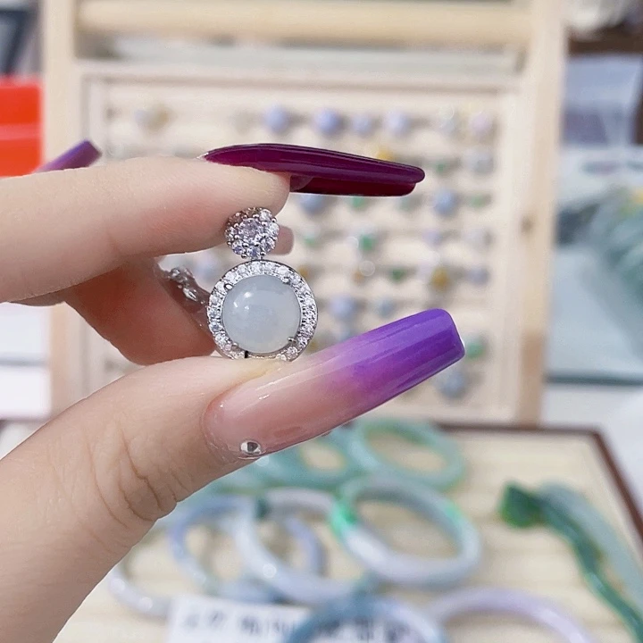 翡翠未镶嵌颈饰天然翡翠Ａ货